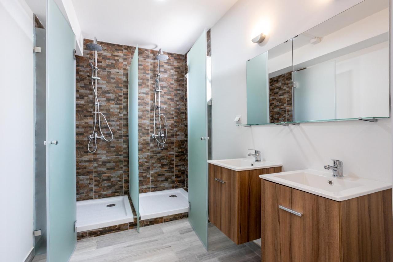 Best Guest Residence Lagos Bagian luar foto